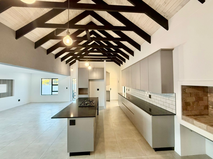 3 Bedroom Property for Sale in Country Club Western Cape